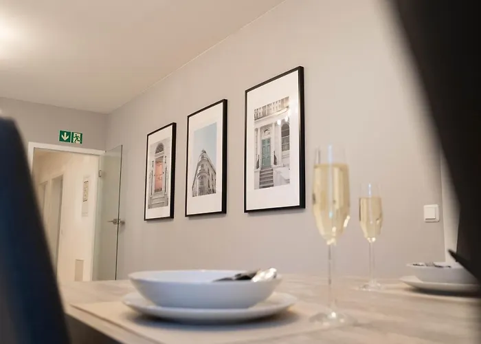 Zentrales Apartment - 73Qm - 2 Sz - Terrasse - Bvb Stadion & Messe Dortmund *